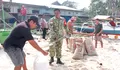 Dukung Pembangunan Sarana Air Bersih, Satgas TMMD ke-130 Kodim 1312/Talaud Angkut Material Sumur Bor di Desa Mangaran