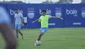 Dion Markx Ungkap Menu Latihan Ekstrim Persib Demi Sapu Bersih 9 Laga Sisa