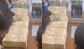 Kafe de'Clan Cipete Digeledah, Polisi Sita Brankas Dinding Berisi Dolar Terkait Korupsi BUMN