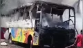 Detik-Detik Mencekam Bus Litha & Co Terbakar di Depan SMAN 5 Makassar, Siswa Panik Berhamburan