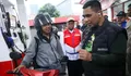 Naik Vespa, Taj Yasin Tinjau SPBU untuk Pastikan Ketersediaan BBM di Jateng Aman Jelang Lebaran