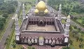 Salat di Masjid Termegah di Asia Tenggara, Berlapis Emas, Yuk Langsung Datang Aja ke Depok