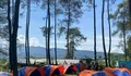Hidden Gem Bandung! Tempat Wisata yang Ada Taman Rekreasi, Bisa Piknik Hingga Camping Dikelilingi Pohon Pinus yang Syahdu Abis