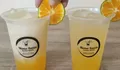 Panas Gini Enaknya Minum yang Seger-seger, Boleh Nih Dicoba Resep Es Jeruk Yakult Kekinan, Bisa jadi Ide Jualan Juga loh!