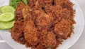 Rasanya Gurih dan Berempah Banget! Ayo Coba Resep Ayam Goreng Serundeng Kelapa Ini Untuk Sajian Kumpul Keluarga