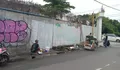 Sambut Ramadan, Jalan Pemuda Depok Bersolek : Tembok Eks Pabrik Aki Dicat 