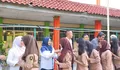 Melihat Hari Pertama KBM di SMKN 2 Depok : Saling Jabat Tangan, Saling Memaafkan