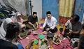 Sendi Fardiansyah Ajak Istri Sahur di Rumah Warga Kurang Mampu