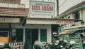 Kedai Es Teh Jaya Abadi Tempat Nongkrong Berkonsep Era 90-an di Bogor, Ada Radio dan Televisi Tempo Dulu
