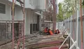 Kacau! Pekerja Proyek Rehabilitasi Stadion Singaperbangsa Karawang Abaikan Keselamatan Kerja