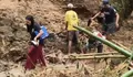 Pencarian Korban Bencana di Sukabumi: Lima Ditemukan, Tiga Masih Tertimbun Longsor