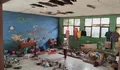 Kisah Penjaga Sekolah Terpaksa Tinggal di Gedung SDN Kuripan 02 Ciseeng yang Hancur, Tiap Malam Dihantui Rasa Takut