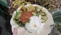 5 Tempat Makan Sego Tempong Paling Enak di Dekat RSUD Blambangan, Sambalnya Pedas dan Selalu Fresh!