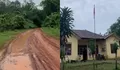 Viral jalan rusak puluhan tahun di Way Kanan, warga: Akses sekolah dan nafkah terhambat