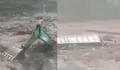 Detik-detik penambang naik eskavator saat banjir lahar dingin merapi terjang sungai, 3 tewas dan 2 masih dicari