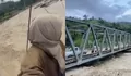 Jembatan Bailey di Aceh Tengah Dibangun, Guru yang Sempat Viral Naik Tali Sling Bagikan Kabar Terbaru Desa Bah
