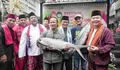 Di Festival Bandeng Rawa Belong Pj Gubernur dan Pramono Anung Manangi Lelang Bandeng 