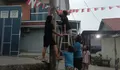 Hiasan Nuansa Merah Putih, Warga Cipayung RW O2 Depok Gotong Royong Menyambut Kemerdekaan RI 