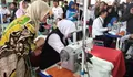 Siswa Jawa Timur Jahit Bendera Raksasa untuk Rekor MURI
