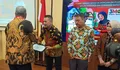Camat Ciputat H. Mamat Raih Penghargaan Pemkot Tangsel atas Keberhasilan Gerakan Satu Rumah Satu Jumantik