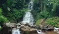 Eksplorasi Air Terjun Irenggolo Kediri yang Berundak Anak Tangga