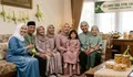 Temukan Inspirasimu Disini! 7 Ide Foto Keluarga Besar yang Estetik dan Kekinian untuk Mengabadikan Momen Lebaran