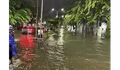 Akibat Hujan Lebat, Banjir Melanda 10 Wilayah di Kota Semarang, Angin Kencang Sebabkan Pohon Tumbang