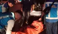 Nahas! Mercy Terbakar Usai Tabrak Truk Kontainer di Tol Jagorawi, 2 Orang Tewas