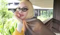 Gaya Anggun Aurel Hermansyah Saat Liburan di Bali, Pakai Hijab Super Stylish