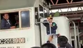 Viral Momen Hangat Bocah Berfoto di Lokomotif Kereta, Pengunggah Video Ungkap Awalnya Hanya Iseng untuk Update Instagram Story