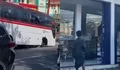 Heboh Insiden Ban Bus Primajasa Lepas Lalu Hantam Apotek di Tasikmalaya, Picu Reaksi Tak Terduga Warganet