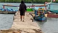 Menghitung Hari Ambruknya Dermaga Pemindangan, Ketika Nyawa Nelayan Dipertaruhkan Demi Rupiah