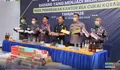 Lautan Rokok Ilegal Ratusan Juta Rupiah Hancur di Tangan Bea Cukai Kotabaru