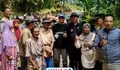 Aksi Gotong Royong Warga Palendeng Bangun Jalan, Forkopimcam Muncang dan Anggota DPRD Lebak Turut Hadir