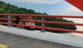 Sempat Memakan Korban, Viral Muda-Mudi Kena Tegur Warga karena Duduk di Tepi Jembatan Merah Jayapura