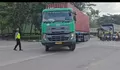 Polisi Sekat Truk Sumbu Tiga di Semarang, Antisipasi Kepadatan Arus Mudik
