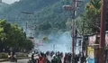Jayapura Memanas: Demo “Papua Darurat Militer” Ricuh, Gas Air Mata Ditembakkan di Waena