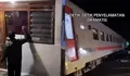Momen Menegangkan Truk Nyaris Tertemper Kereta di Kediri, Buntut Petugas Palang Pintu Diduga Tidur