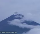 Gunung Semeru Erupsi, Kolom Abu Capai 500 Meter