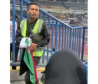 Viral Suporter Persib Bandung Adu Mulut dengan Petugas Gegara Copot Bendera Palestina di Stadion GBLA