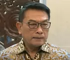 Moeldoko Membantah Politisasi Bansos, Solusi Nyata atau Alat Politik?