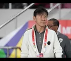 Drama di Balik Perjalanan Timnas Indonesia: 24 Jam di Kelas Ekonomi, Kisah Shin Tae-yong yang Mengejutkan