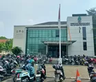 SAMSAT Purwakarta Ramai Sejak Pemutihan Pajak Diperpanjang Hingga 30 Juni 2025