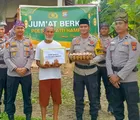 Sedekah Jumat Kapolsek Batu Hampar Iptu Romi Yendri, Berbagi Sembako Kaum Lansia