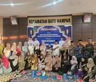 Kapolsek Batu Hampar Rohil Buka Puasa Bersama Upika dan TP PKK, Sembari Berbagi Takzil ke Masyarakat 