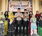 Bansos Ramadhan, Kapolres Rohil Berikan Paket Sembako kepada Kaum Duafa