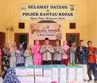 Kapolres Rohil Berikan Bantuan Sembako untuk Kaum Dhuafa di Kecamatan Rantau Kopar
