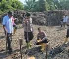 Dukung Asta Cita, Polsek Batu Hampar Rohil Laksanakan Tanam Jagung Serentak Kuartal I Tahun 2026