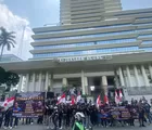 Geruduk Kejagung, Massa Minta Tiga Aktor Besar Kasus Samin Tan Diungkap