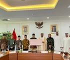 Zayed Foundation Serahkan Bantuan Sekitar USD 190.000 untuk 162 Jemaah Haji Indonesia